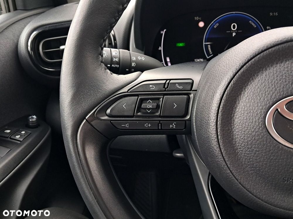 Toyota Yaris Hybrid 1.5 Style - 16