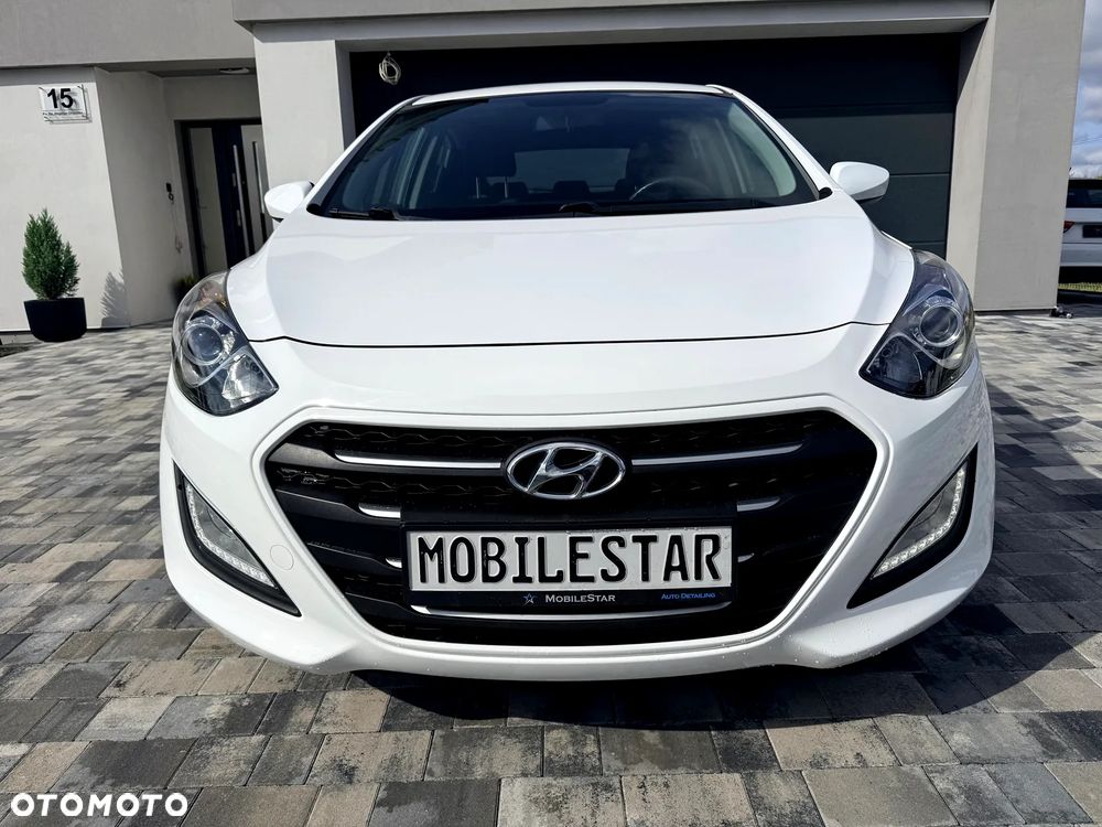 Hyundai i30 1.4 Family - 13