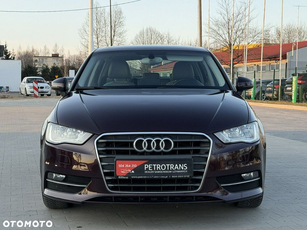 Audi A3 Sportback 1.6 TDI DPF Attraction - 3