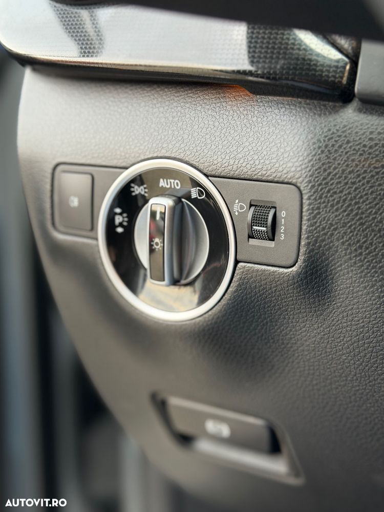 Mercedes-Benz B 180 - 10