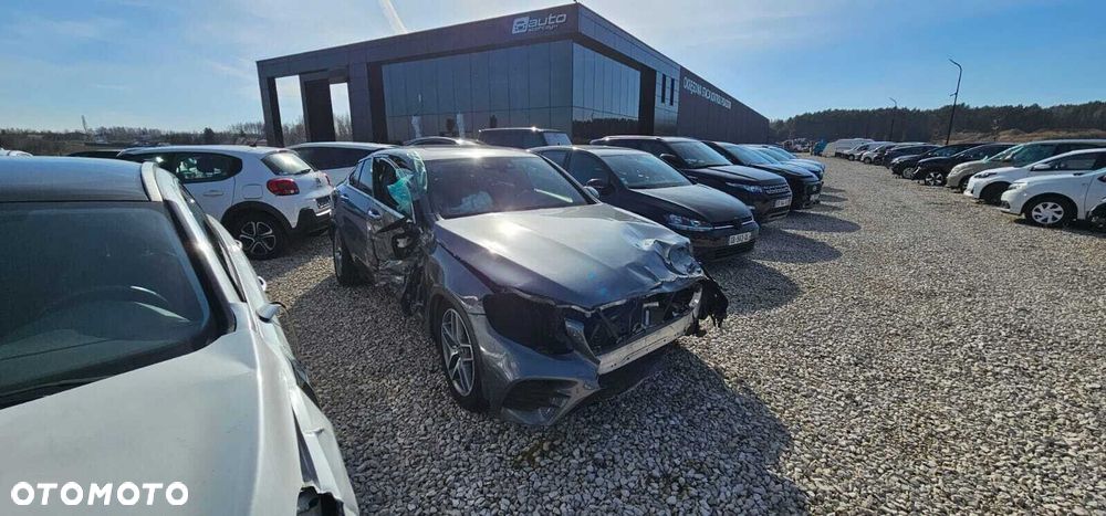 Mercedes-Benz GLC - 7