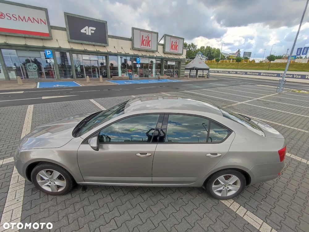 Skoda Octavia 1.6 TDI Ambition - 14