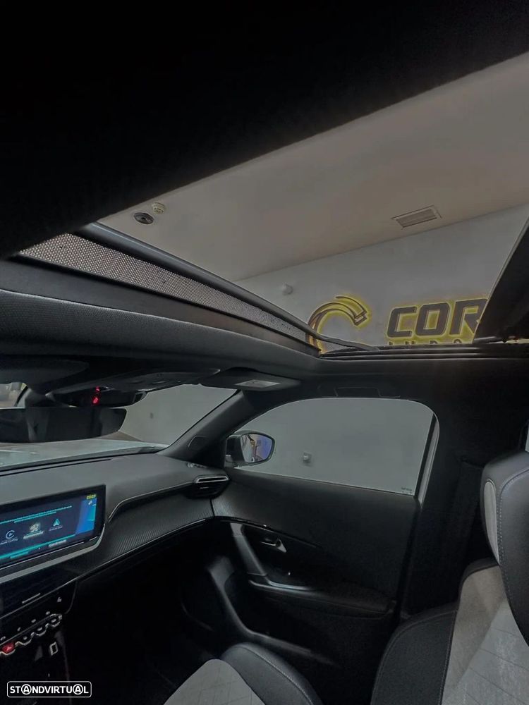 Peugeot e-2008 GT - 30