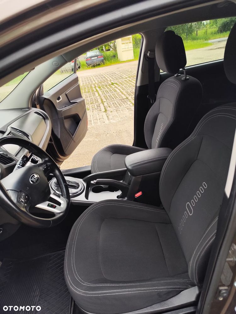 Kia Sportage 2.0 CVVT 2WD Automatik Spirit - 27
