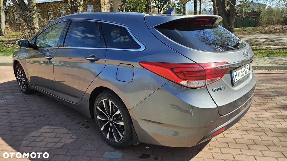 Hyundai i40 Kombi blue 1.7 CRDi DCT Trend - 4