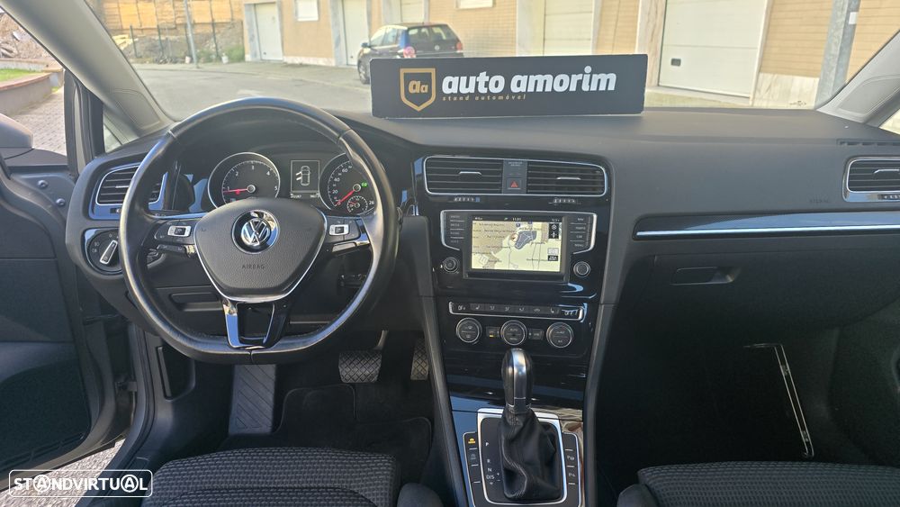 VW Golf 1.6 TDi DPF DSG Highline - 17