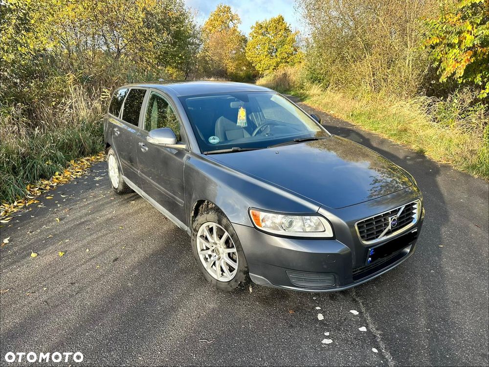 Volvo V50 - 1