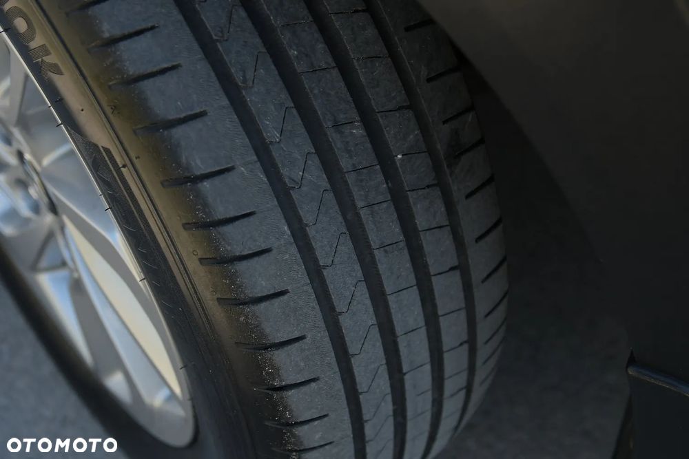 Hyundai Tucson 2.0 CRDI 2WD Style - 27