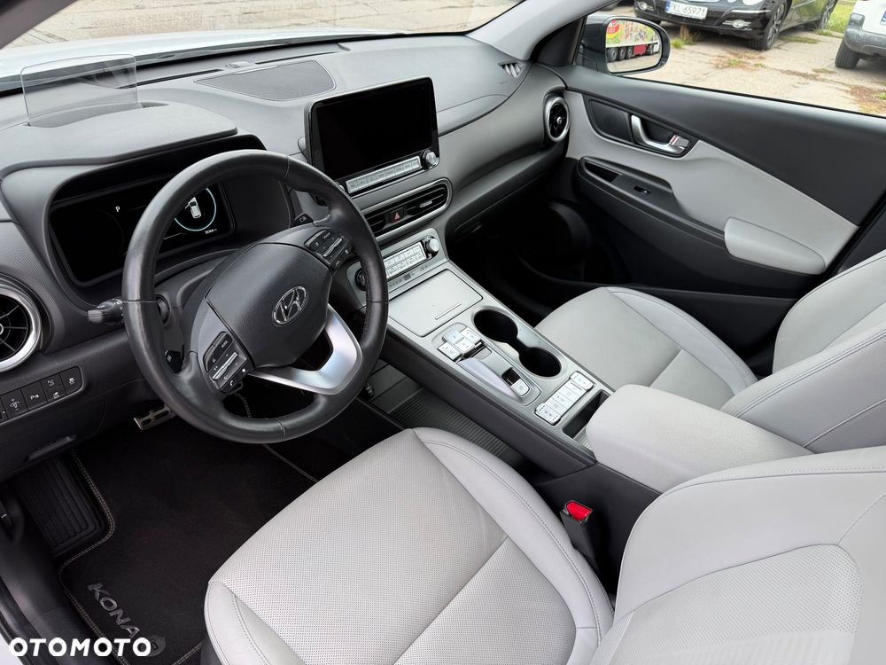 Hyundai Kona - 28