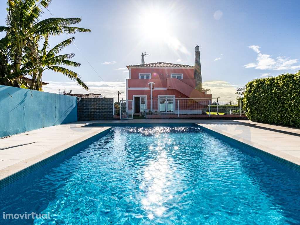 Moradia T4 Independente com Jardim, Piscina e Garagem - Vila Nova d... - Grande imagem: 3/44