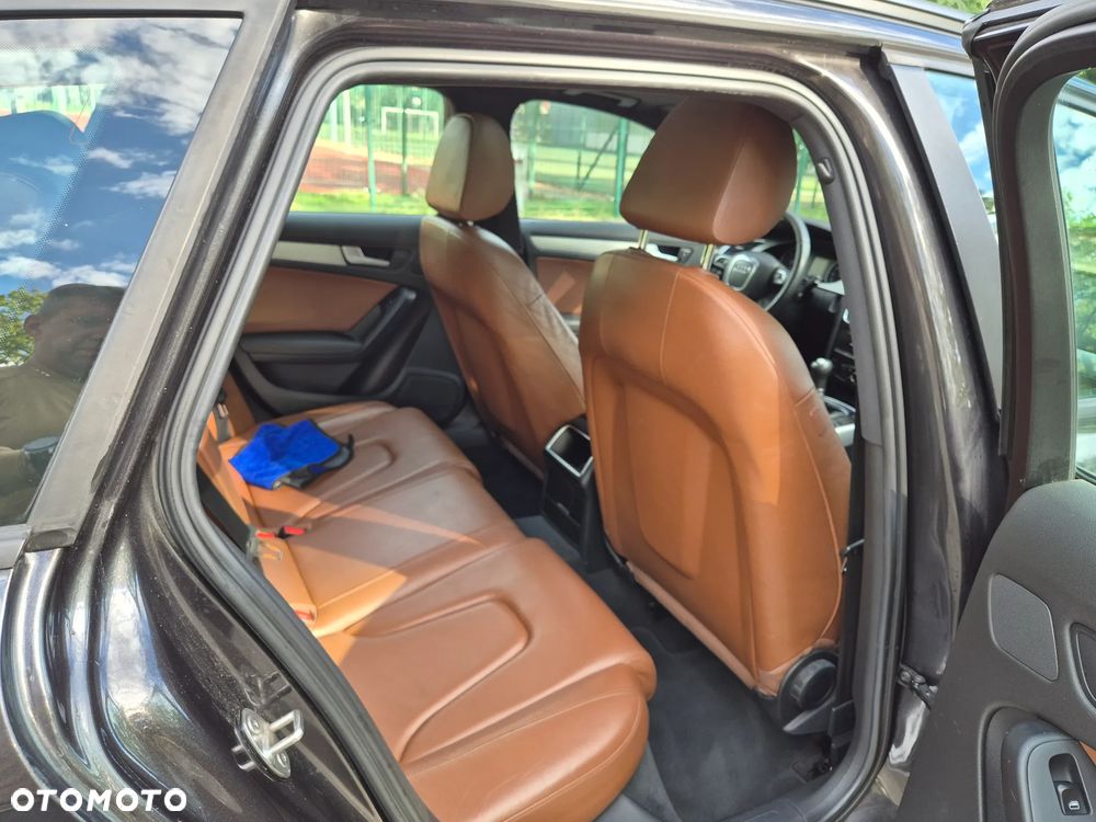 Audi A4 Avant 2.0 TDI - 8