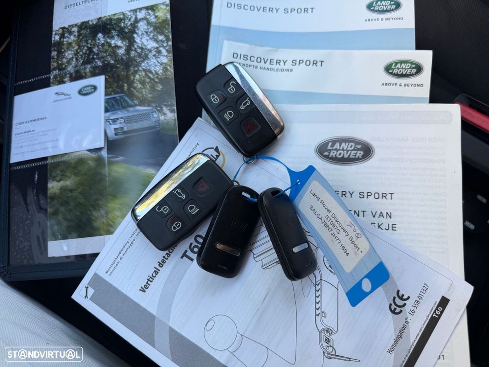 Land Rover Discovery Sport 2.0 D AWD HSE - 17