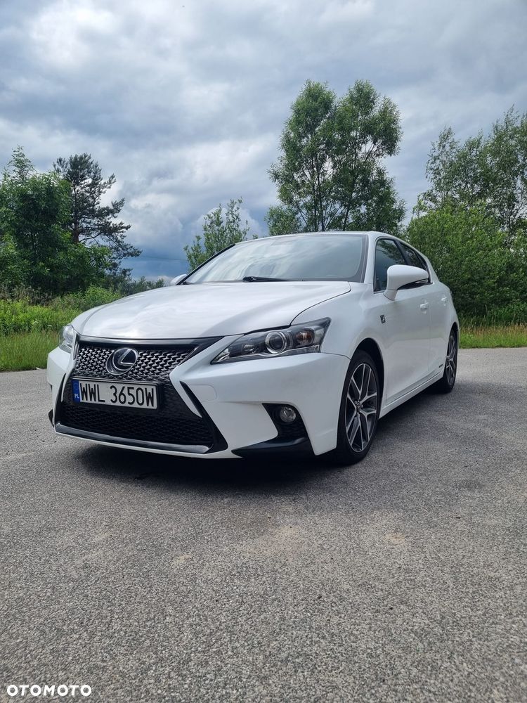 Lexus CT 200h F Sport - 2