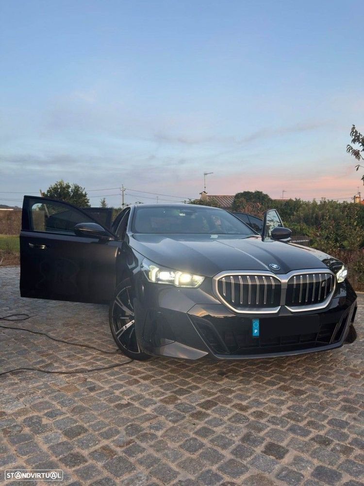 BMW i5 eDrive40 Pack Desportivo M - 1