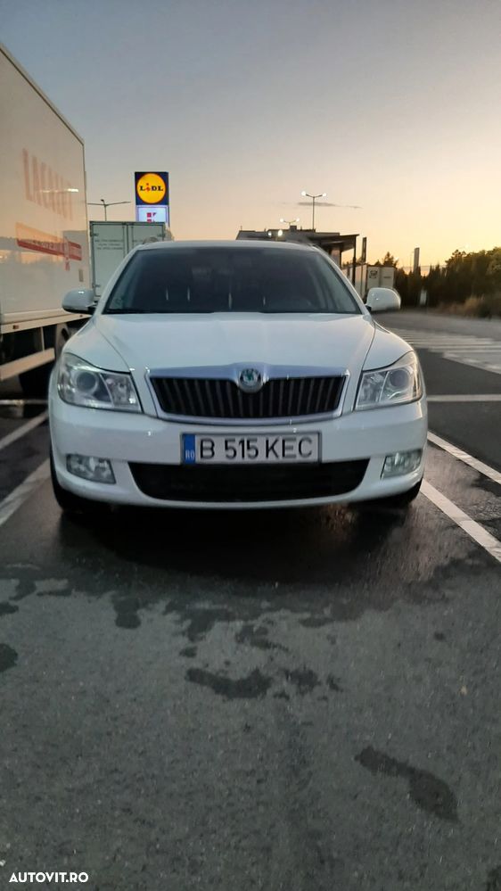 Skoda Octavia Combi 1.4 TSI Ambiente - 3