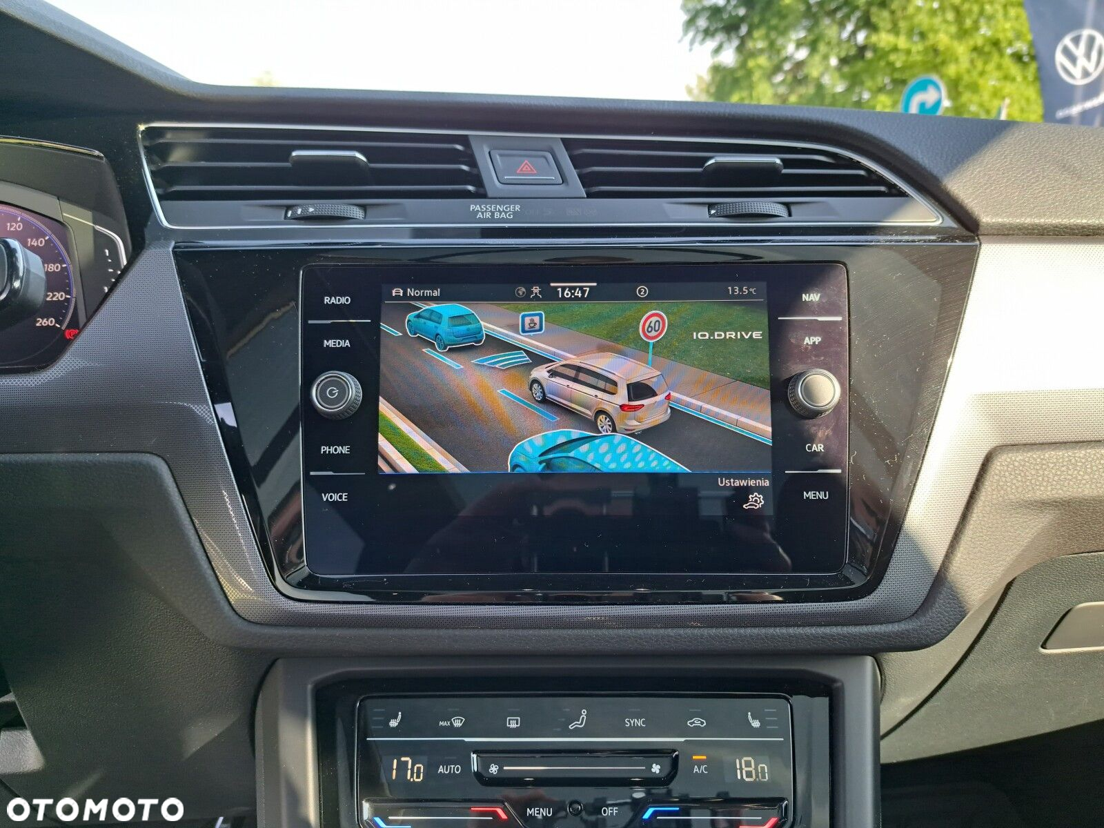 Volkswagen Touran 1.5 TSI EVO Highline DSG - 28