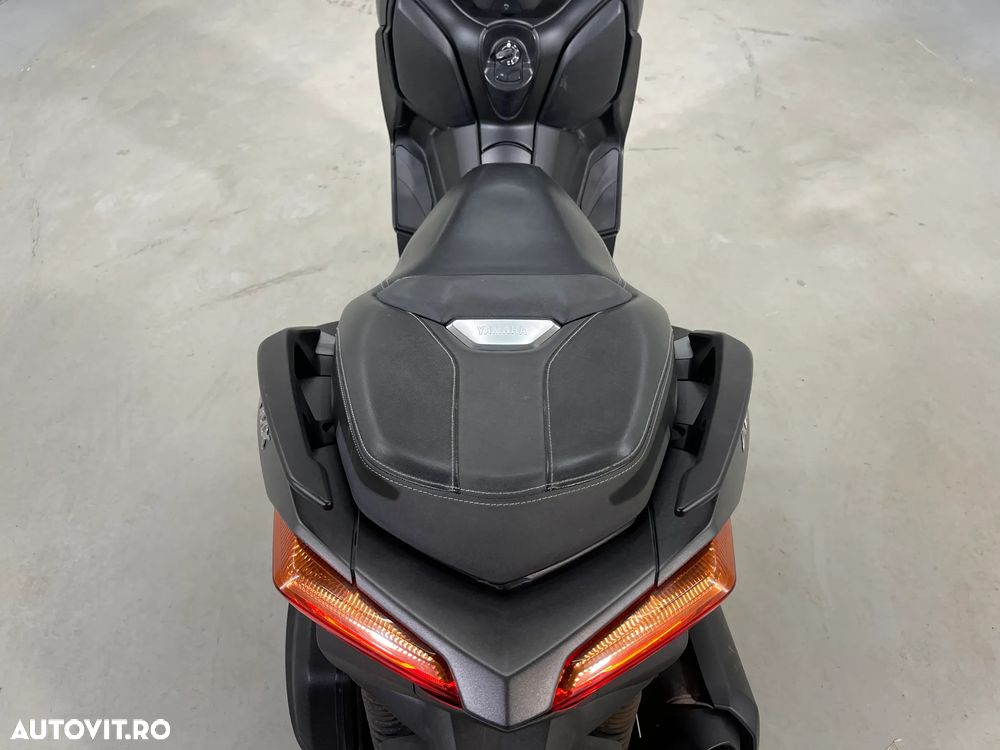 Yamaha XMAX 300 - 8
