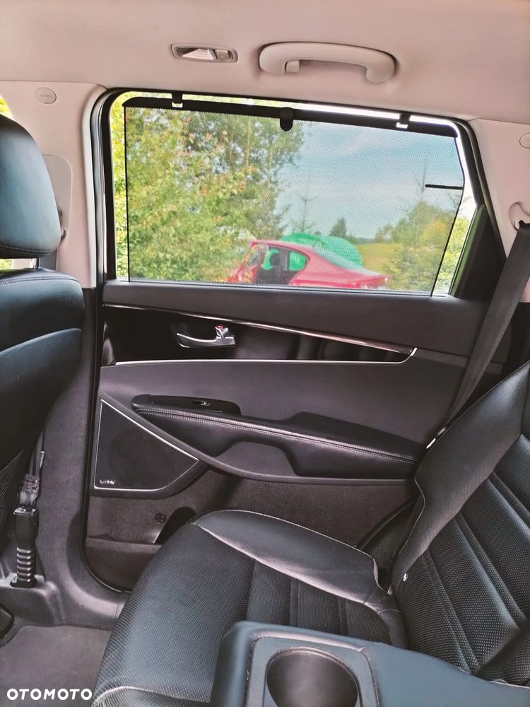Kia Sorento - 10