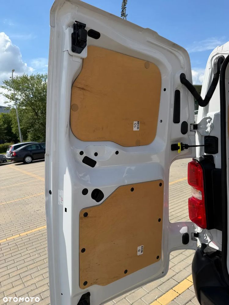 Opel Vivaro - 27