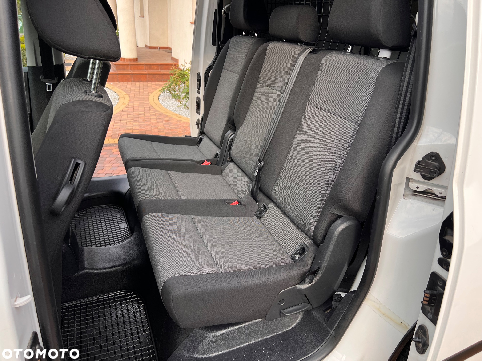 Volkswagen Caddy 2.0 TDI Comfortline - 9