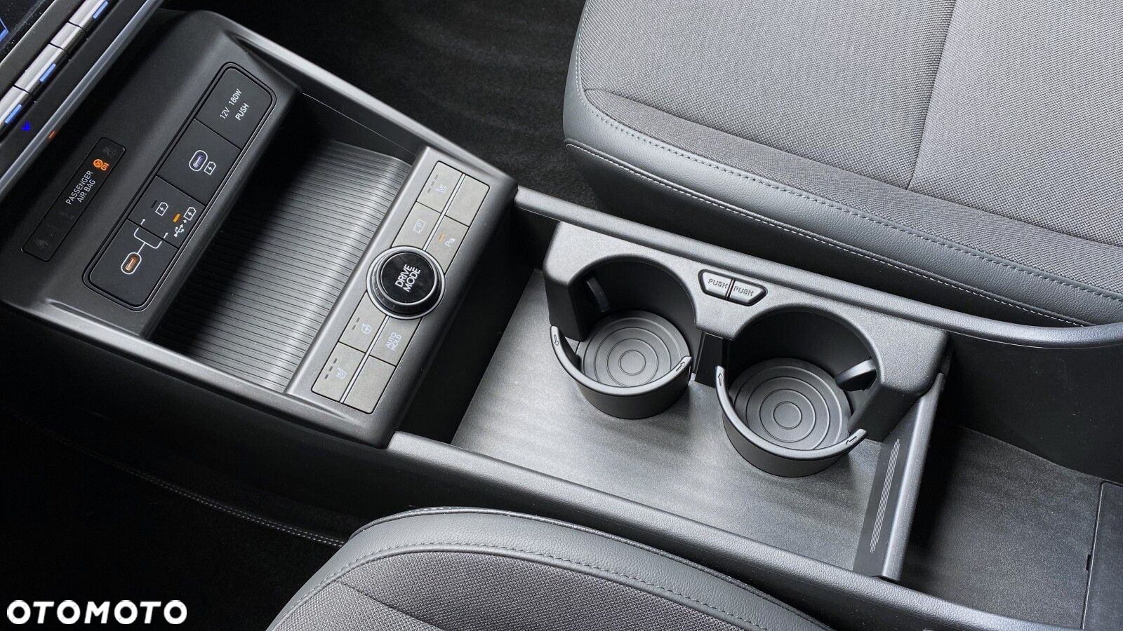 Hyundai Kona Electric 65kWh Executive - 17