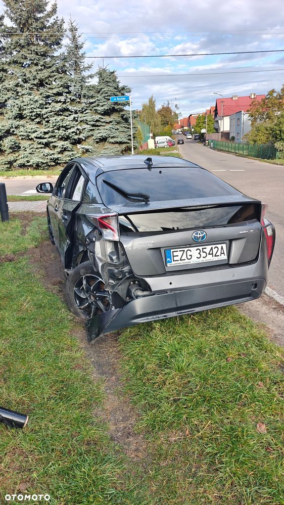 Toyota Prius - 15