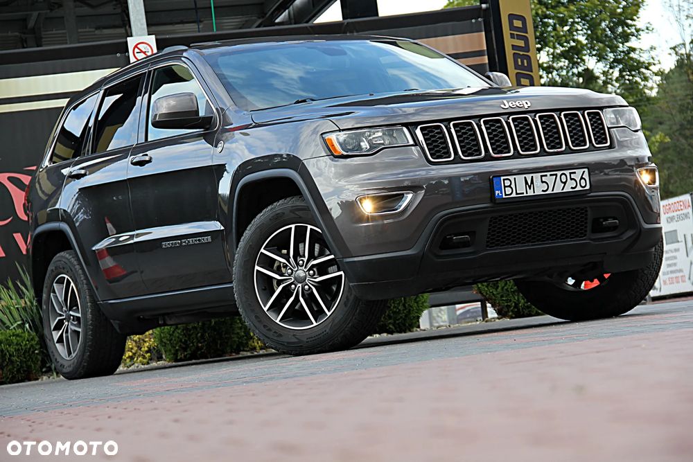 Jeep Grand Cherokee - 1