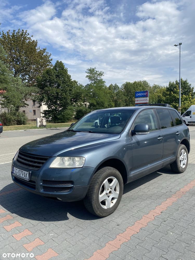 Volkswagen Touareg - 1