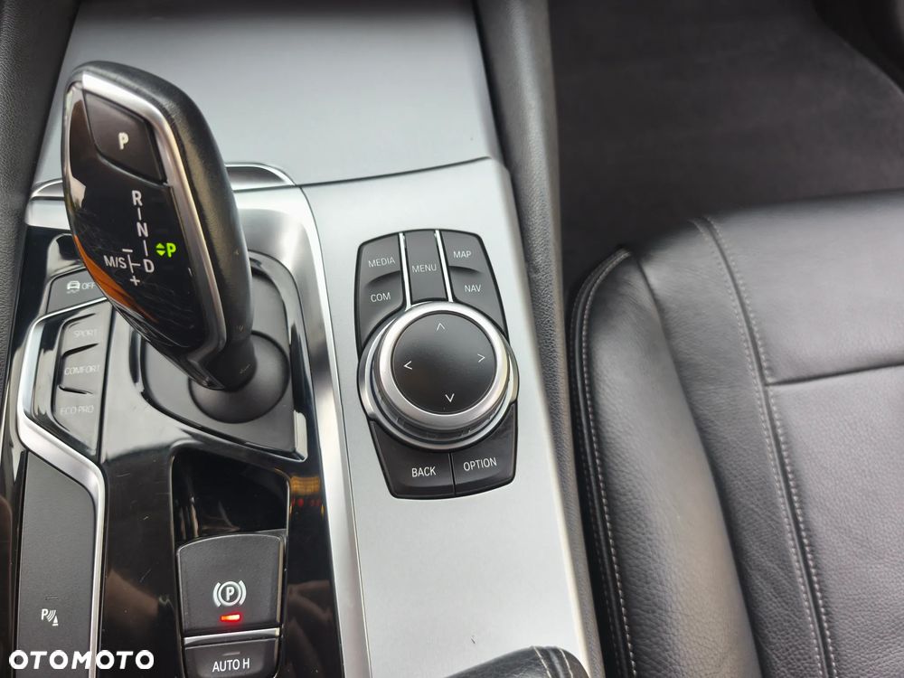 BMW Seria 5 - 29