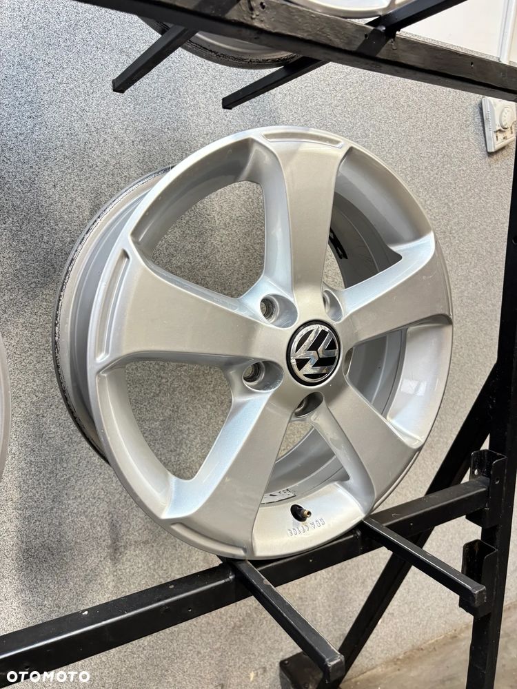 4 Felgi Alu Volkswagen Touran, Caddy, Golf 5, 6, 16" ET50 - 16