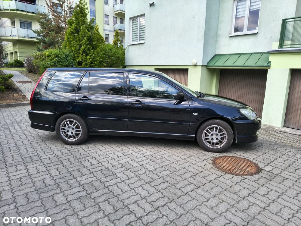 Mitsubishi Lancer 1.6 Invite - 7