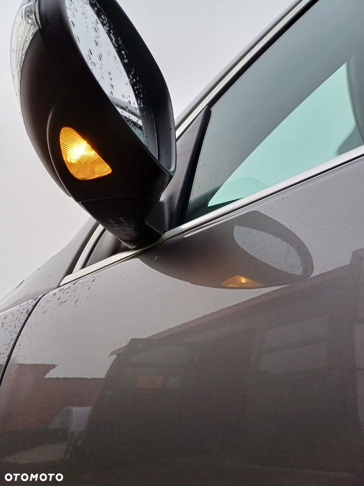 Volkswagen Tiguan 2.0 TDI DPF BlueMotion Technology Trend & Fun - 12