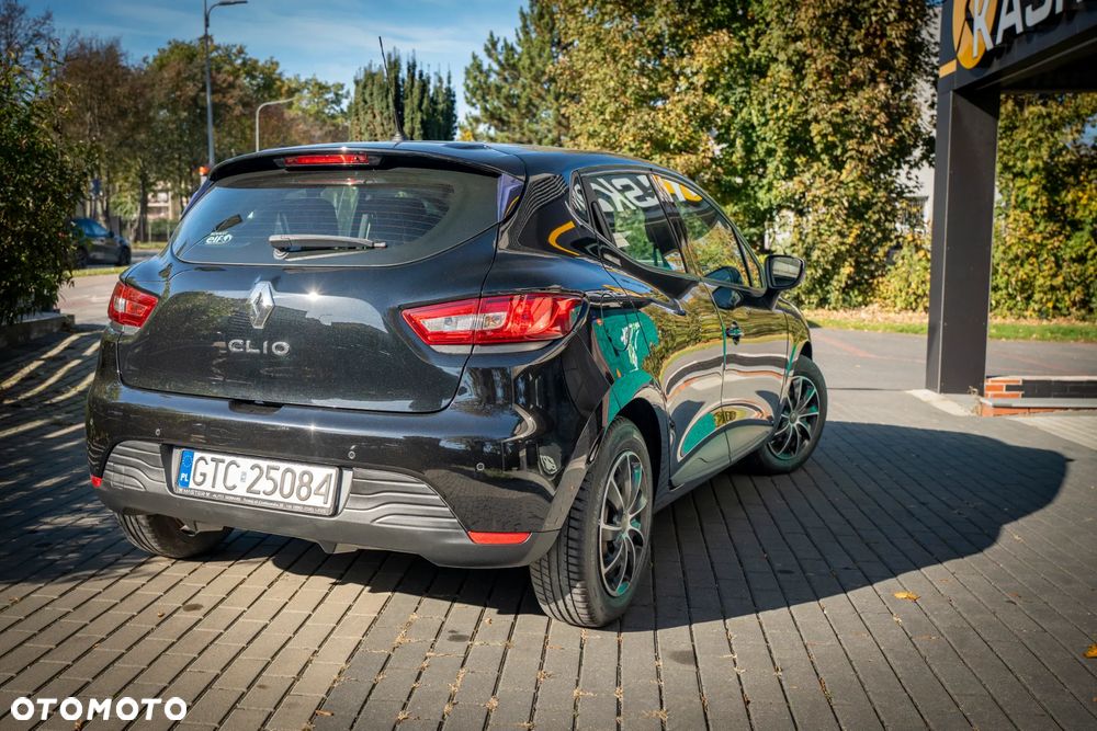 Renault Clio - 9