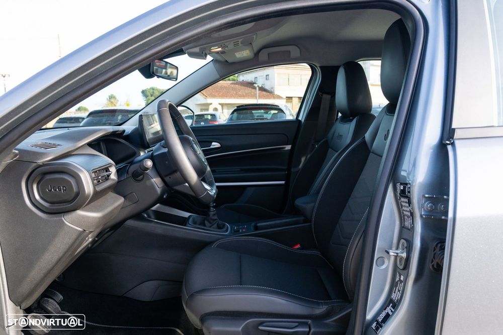 Jeep Avenger 1.2 GSE T3 Altitude - 12