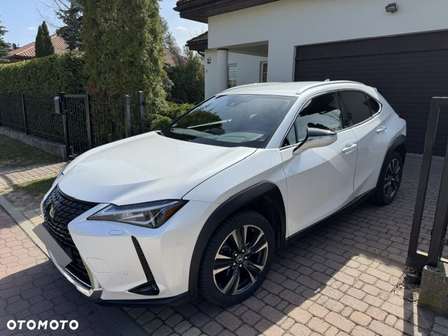 Lexus UX - 5