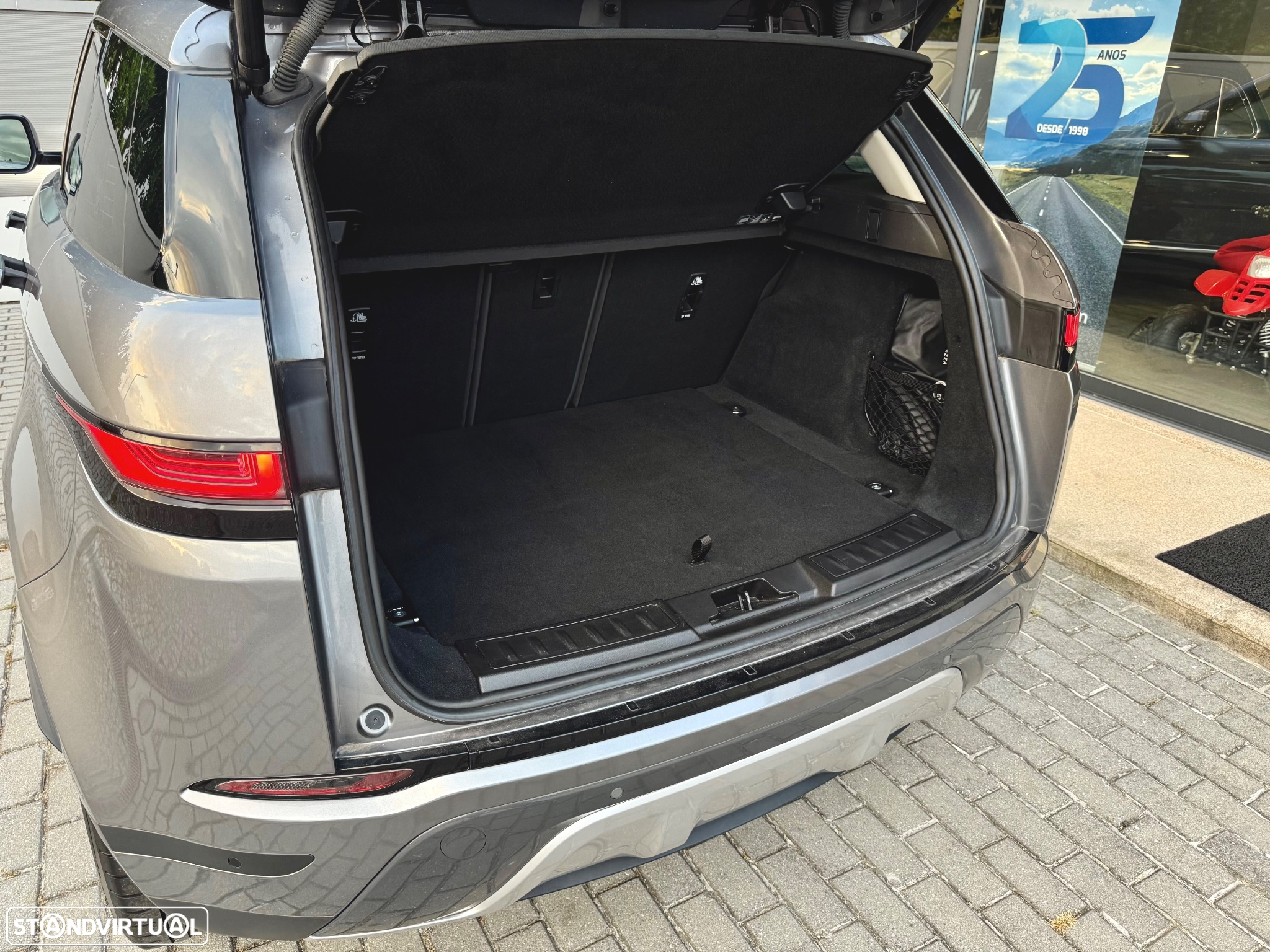 Land Rover Range Rover Evoque 2.0 D150 AWD Auto - 17
