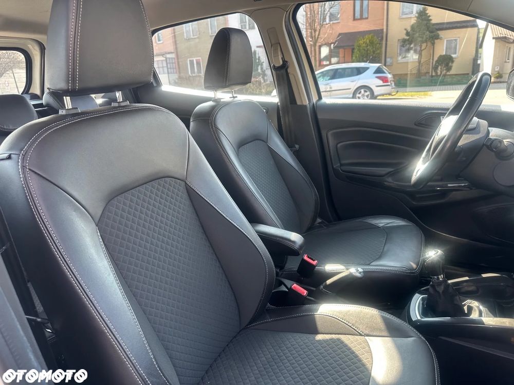 Ford EcoSport 1.5 EcoBlue TITANIUM - 14