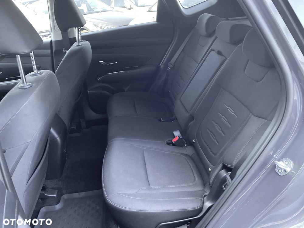 Hyundai Tucson 1.6 T-GDi Smart 2WD - 16