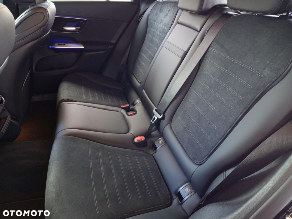 Mercedes-Benz GLC 220 d mHEV 4-Matic AMG Line - 11