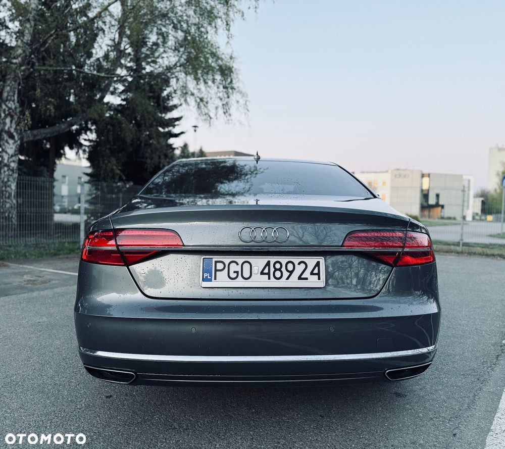 Audi A8 4.2 TDI DPF (clean diesel) quattro tiptronic - 6