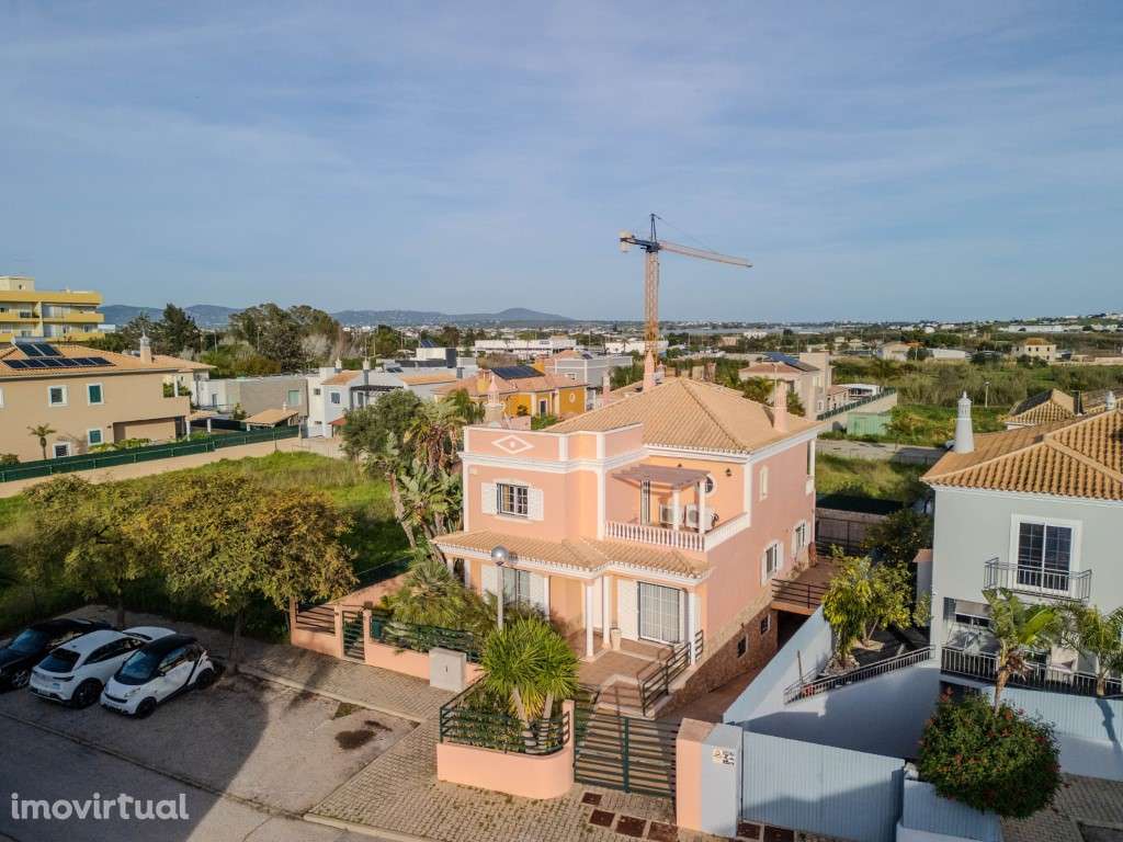 Moradia Isolada T3+1, Montenegro, Faro - Grande imagem: 3/40