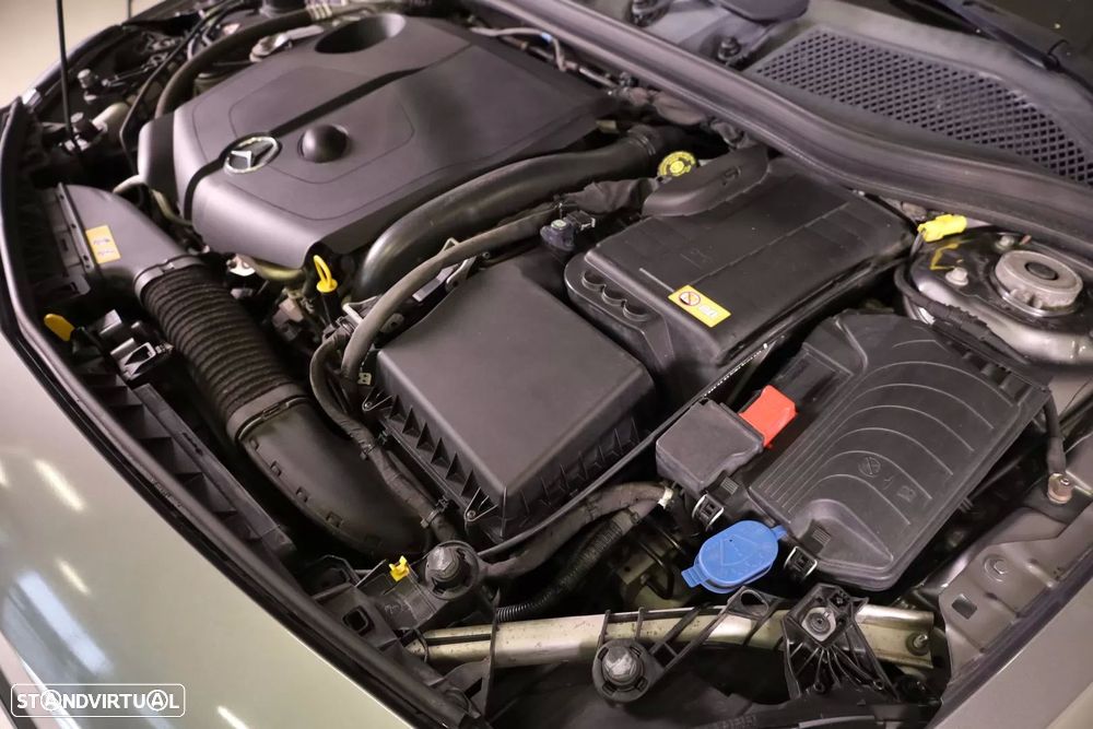 Mercedes-Benz A 200 d AMG Line - 10