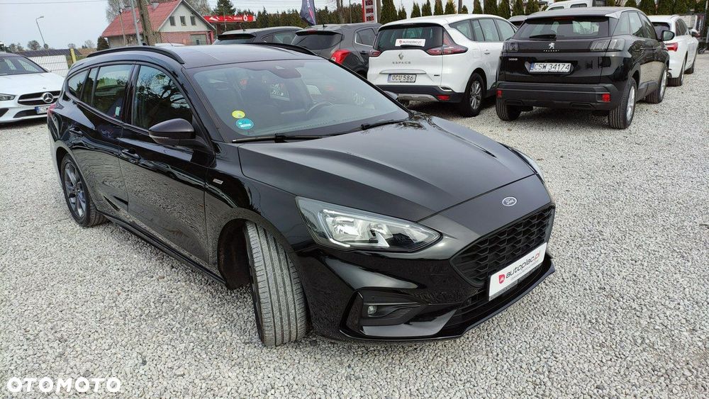 Ford Focus 1.5 EcoBlue Start-Stopp-System ST-LINE DESIGN - 17