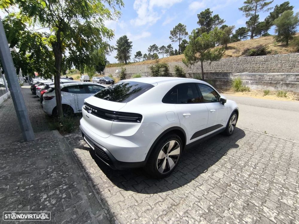 Porsche Macan Electric - 5