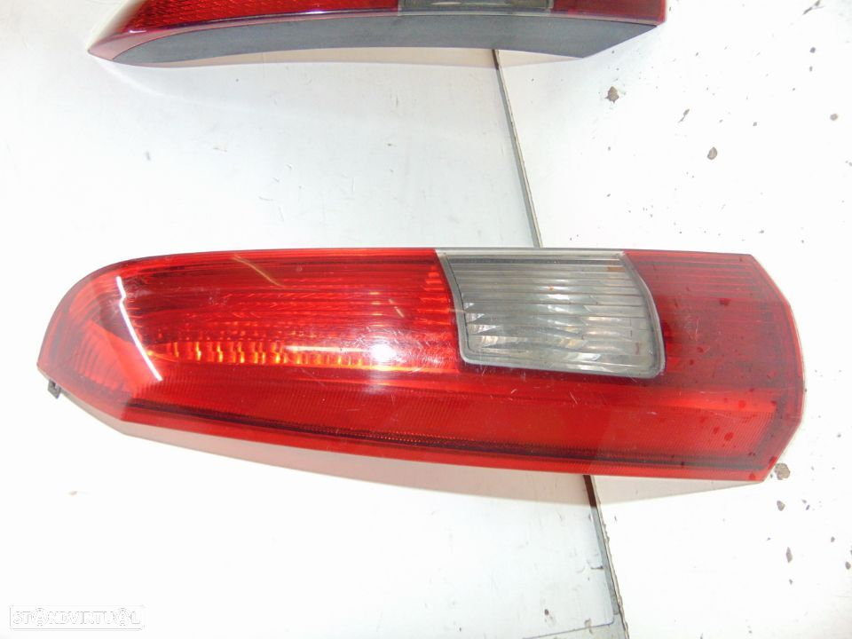 Volvo v70 farolins trás e grelhas - 5