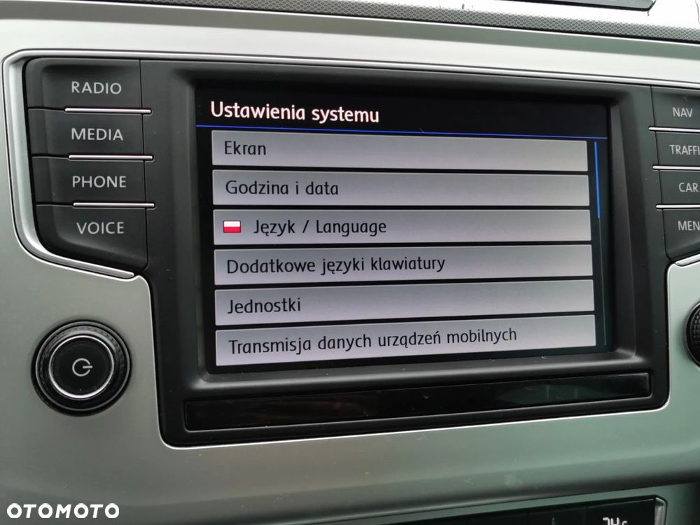 Volkswagen Passat 2.0 TDI BlueMotion Technology Highline - 28