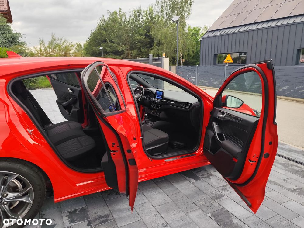 Ford Focus 1.0 EcoBoost ST-Line - 9