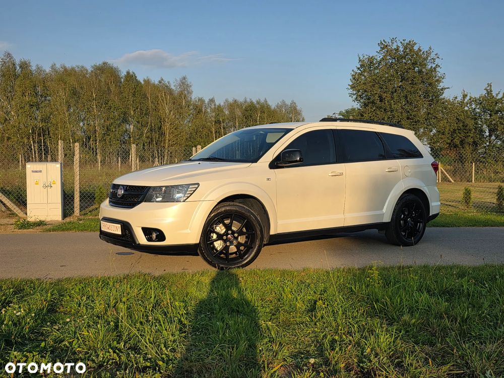 Fiat Freemont 2.0 Multijet Black Code AWD - 11
