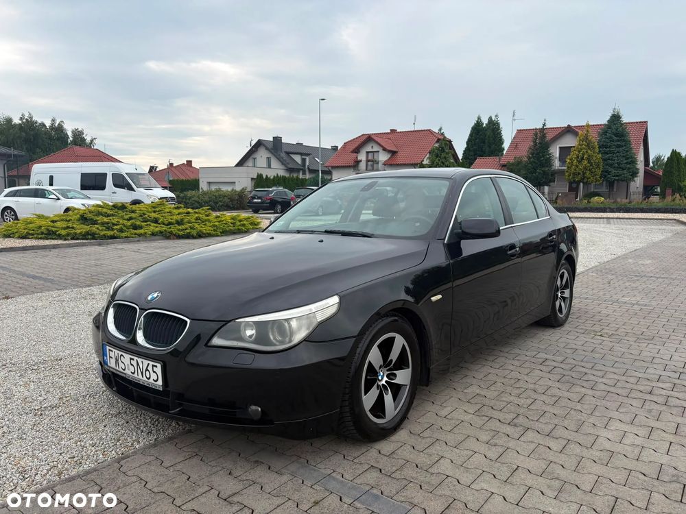 BMW Seria 5 525d - 8