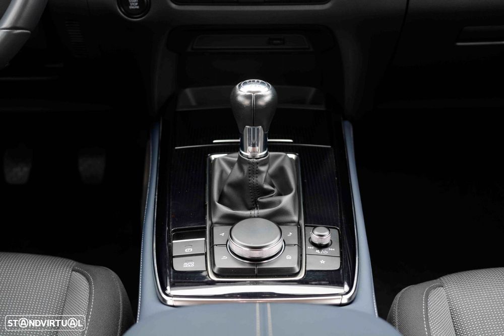 Mazda CX-30 1.8 Sky-D Evolve i-Active - 24